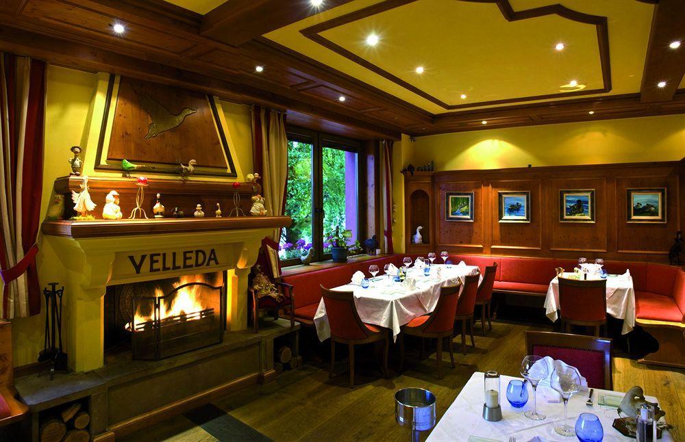 Hôtel Restaurant Le Velleda Grandfontaine  Exterior foto